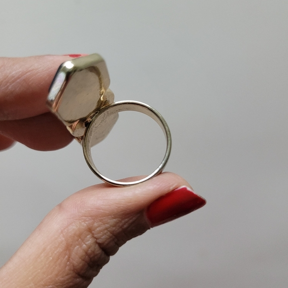 Statement Ring - Picture 5 of 5